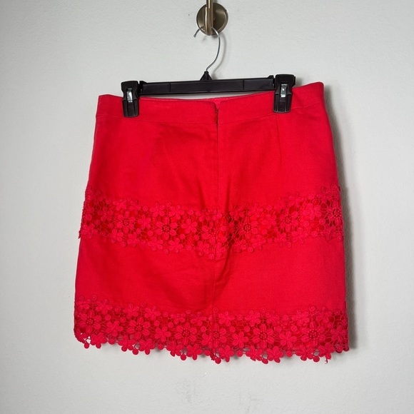 EUC J. Crew Red Daisy Floral Crochet Lace Mini Skirt Size 4 - Picture 11 of 14